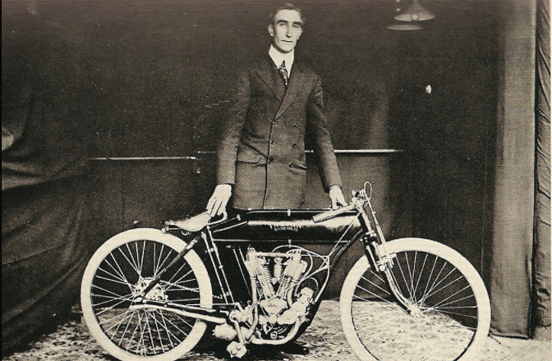 100 Years After the 'Indian Summer', Part 1 | The Vintagent